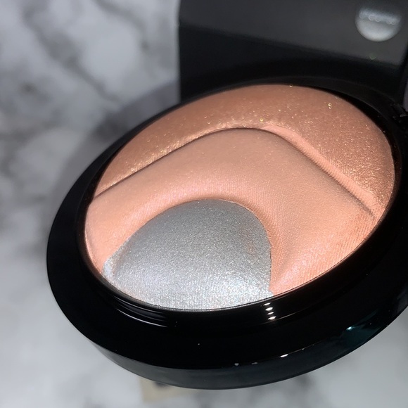 OTHEREARTHLY MAC Extra Dimension SkinFinish - Picture 8 of 17